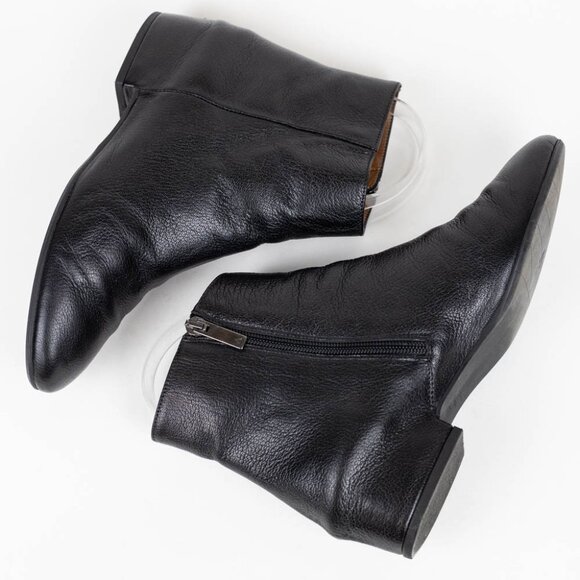 Aquatalia Ulyssa Leather Boots Pebble Black Ankle Boots Bootie Side Zip Size 7.5 - Picture 7 of 11